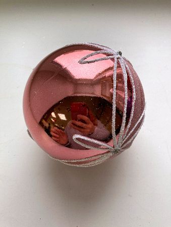 Шар пластиковый декорированный