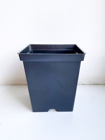 Горшок для рассады квадратный литой 0.5 л, 9*9*10 см.