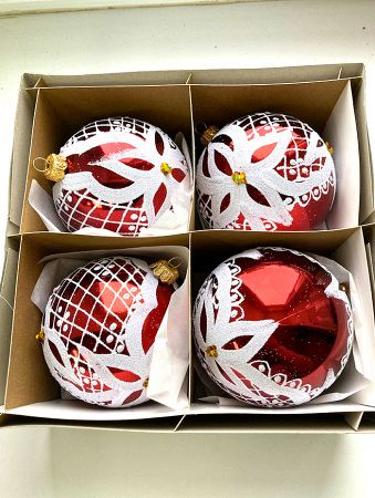 Набор шаров пластик. декор №7 разные цвета, 6см /  8см / 10см Шар пластиковый декорированный