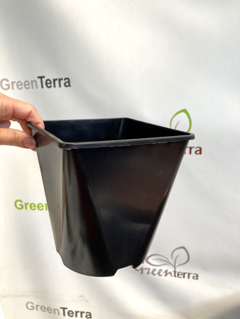 Горшок для рассады квадратный 14*14*14 см (2 л) литой, круглое дно