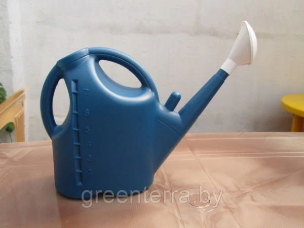 Лейка садовая на 7 литров