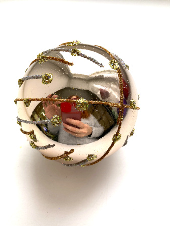 Шар пластиковый декорированный