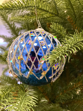 Шар пластиковый декорированный