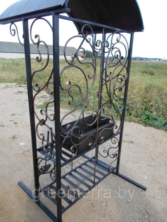 Кованый мангал с крышей "Барон" Кованый мангал с крышей "Барон"