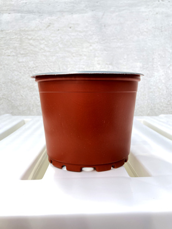 Горшок для рассады круглый формованный 1.5л, 14см, высота 12.5см