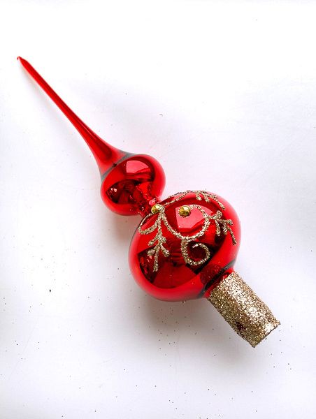 Стеклянная верхушка "Красная с золотистыми веточками и бусинами" Верхушка стеклянная на елку, декорированная "Красная с золотистыми веточками и бусинами"