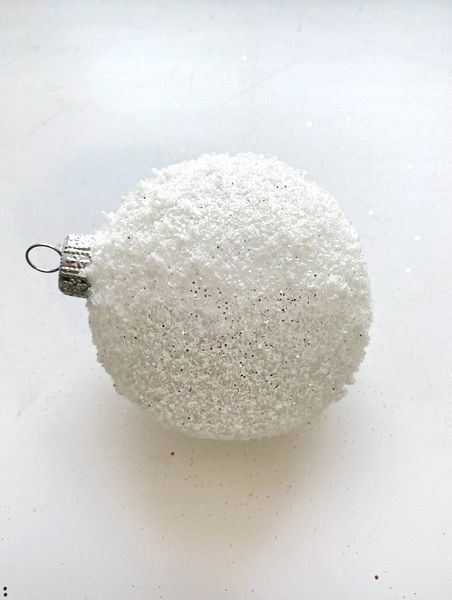 Шары пластиковые, парча белый снег В19/1 Шары пластиковые, парча белый снег