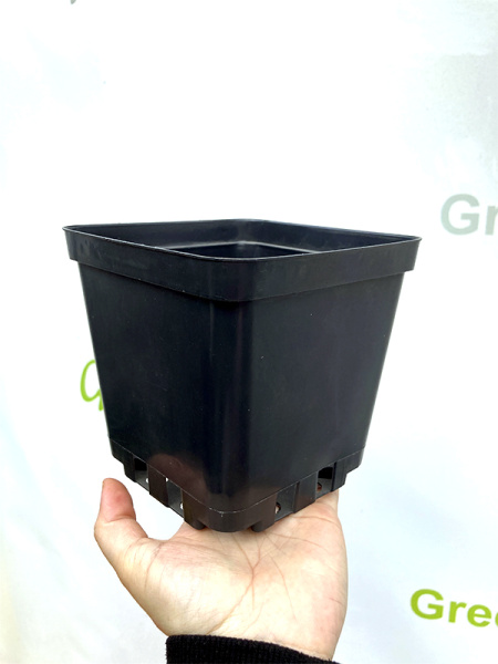 Горшок для рассады квадратный литой 1.5 л, 13*13*13 см.