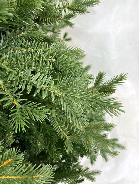 Елка "Монсанта"