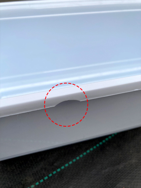 Ящики балконные для цветов, (белые) (уценка)