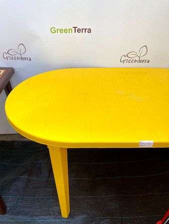 Стол овальный пластмассовый [130-0021]