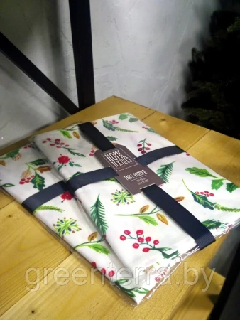 Новогодняя скатерть на стол "Рождественский узоры" [668803]