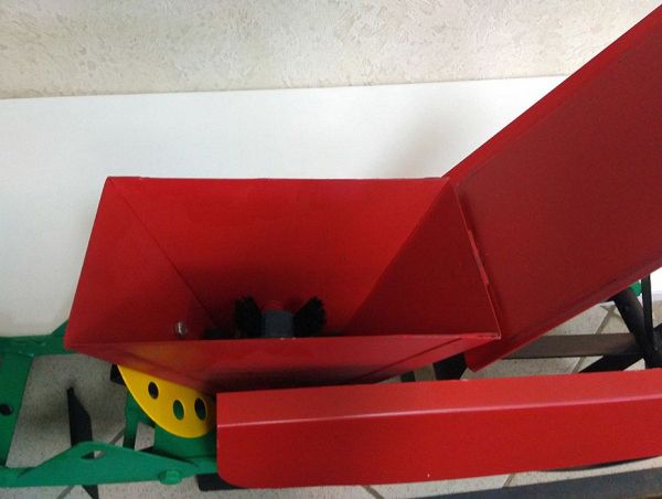 Сеялка овощная ручная однорядная (Польша)