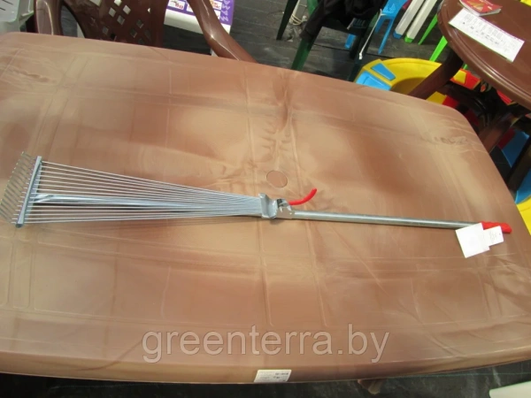 Грабли садовые