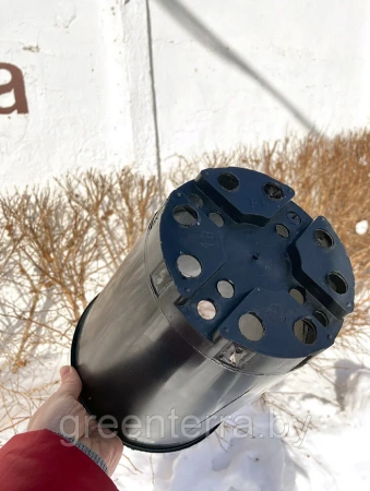 Высокий горшок для роз 4л, ø 18см, высота 21см.