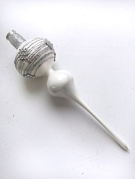 Стеклянная верхушка "Белая с горизонтальными полосками и стразами" Верхушка стеклянная на елку, декорированная "Белая с горизонтальными полосками и  стразами"