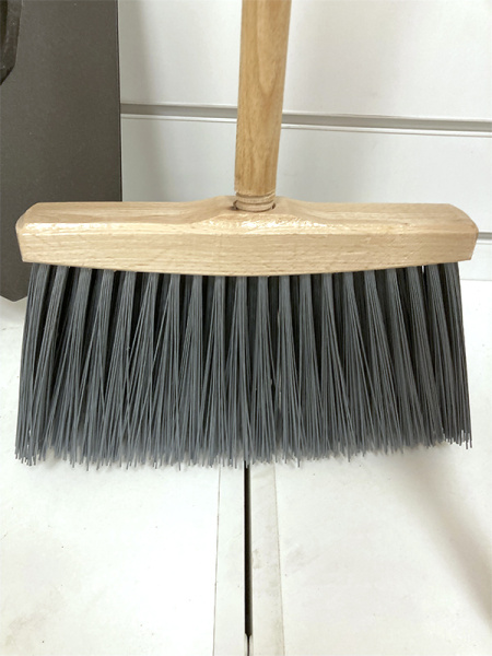 Метла пластиковая