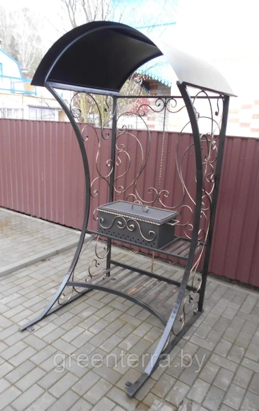 Кованый мангал с крышей "Буржуа"