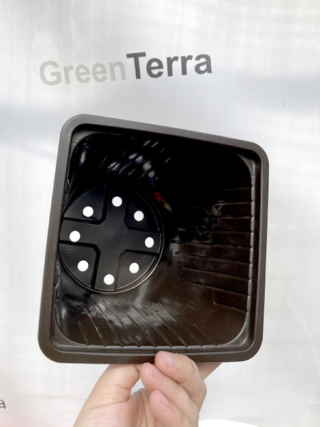 Горшок для рассады квадратный формованный 2.5 л, 15*15*15 см