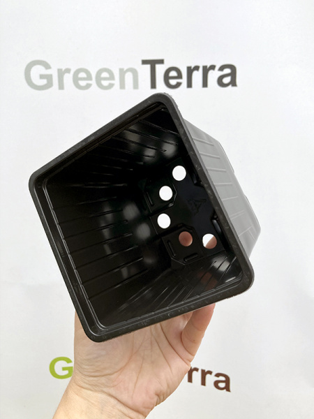 Горшок для рассады квадратный формованный 1 л, 11*11*11 см