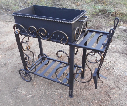 Кованый мангал с колесами  "Версаль"