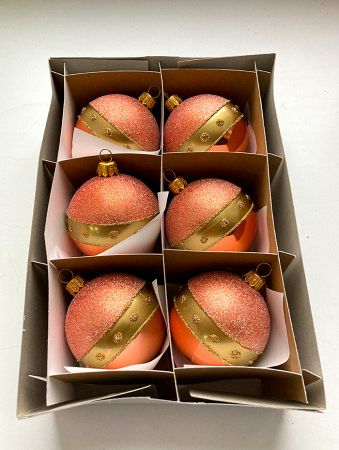 Шар пластиковый декорированный