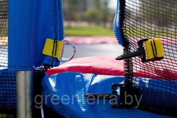 Батут Sundays Acrobat-D252 (с сеткой, разноцветный)