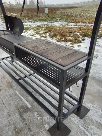 Кованый мангал с крышей "Лавленд"