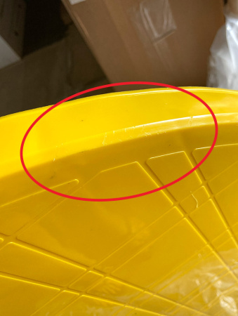 Стол овальный пластмассовый [130-0021]