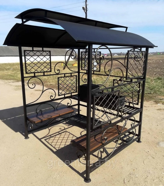 Кованый мангал-беседка с крышей "Верона"