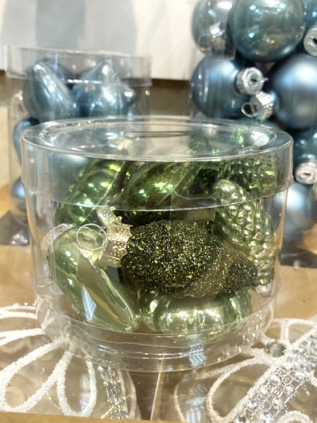 Набор стекл. елочных игрушек "Green Irish" 4-5 см, 12 шт