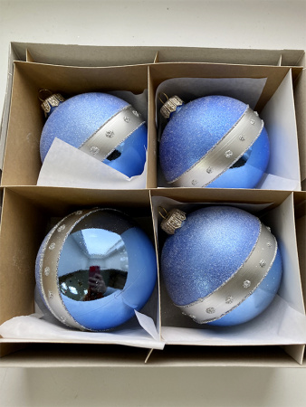 Шар пластиковый декорированный