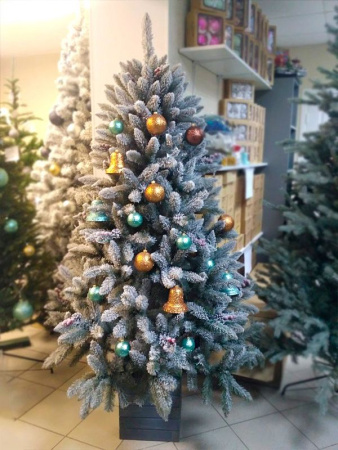 Елка "Ариозо", эффект инея