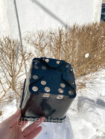 Горшок для рассады квадратный литой 1.5 л, 13*13*13 см.