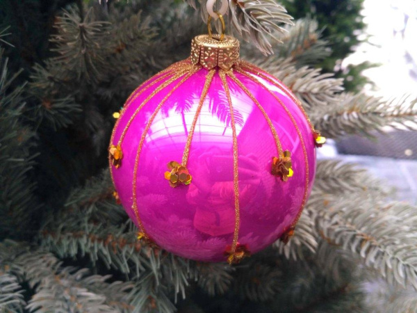 Шар елочный стекл. "Розовый с блёстками" 8см