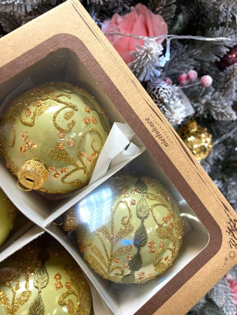 Набор шаров пластик. декор №4 разные цвета, 6см / 8см / 10см Шар пластиковый декорированный