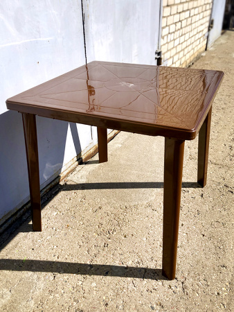 Пластиковый стол квадратный пластиковый для дачи [130-0019]