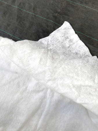 Геотекстиль нетканый (дорнит) рулон 30 м; плотность 150 г/м2