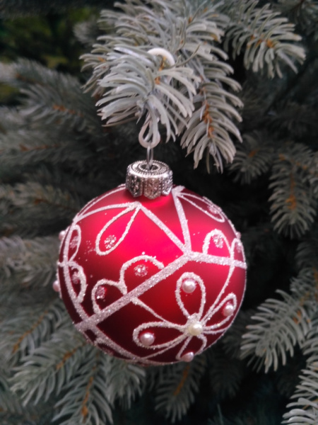 Шар елочный стекл. "Клевер" красный 8см Шар елочный стекл. "Клевер" красный 8см