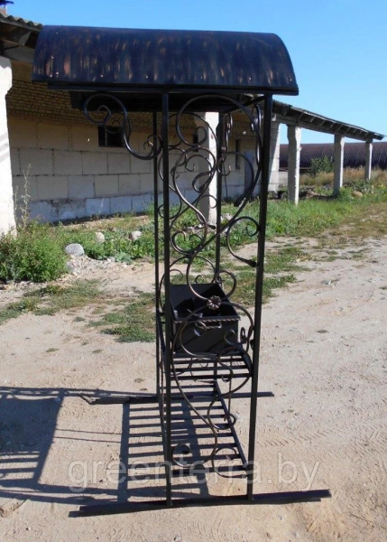 Кованый мангал с крышей "Шале"