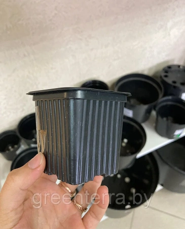 Горшок для рассады квадратный формованный 0.2 л, 7*7*6.5 см.