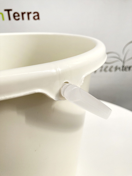 Ведро пластиковое с ручкой 10л, слоновая кость