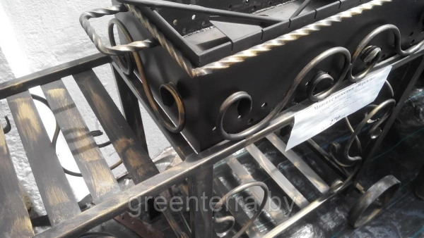 Кованый мангал с колесами  "Версаль"