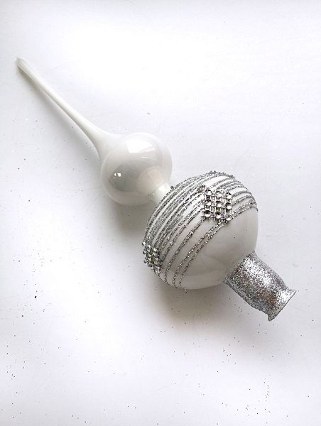 Стеклянная верхушка "Белая с горизонтальными полосками и стразами" Верхушка стеклянная на елку, декорированная "Белая с горизонтальными полосками и  стразами"