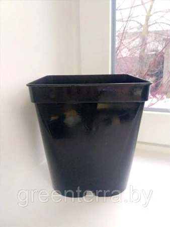 Горшок для рассады квадратный литой 5 л, 18.5*18.5*20 см (круглое дно)