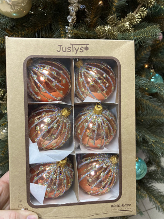 Шар пластиковый декорированный