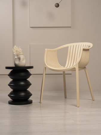 Стул ESCALATE бежевый