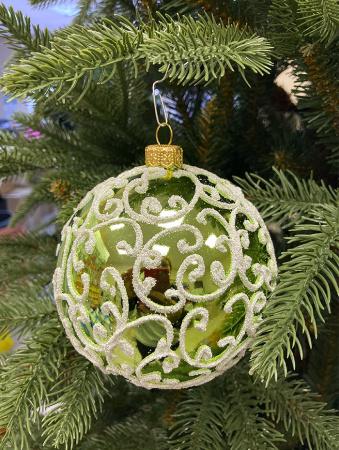 Шар пластиковый декорированный