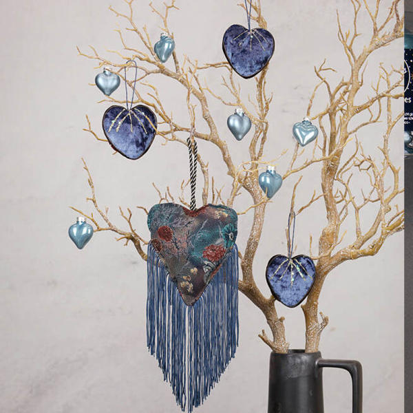 Набор стекл. елочных игрушек "Сердце Монплезира" 4.5см голубой туман mix, 12 шт