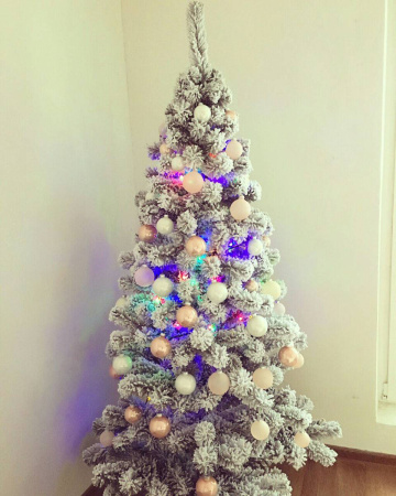 Елка "Оливия" заснеженная